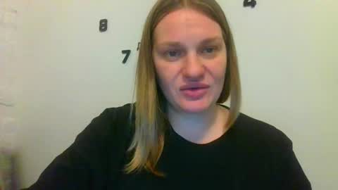 Snapshot of isingle_mom chatting on November 3, 2025, 10:49 am isingle_mom online show from November 3, 2025, 10:49 am