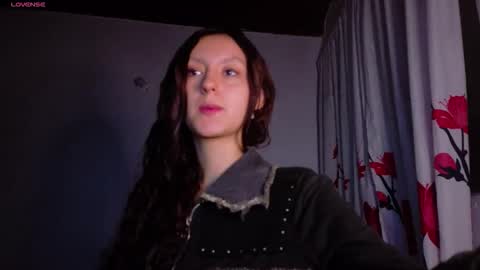 Snapshot of isis1012 chatting on February 8, 2026, 4:16 am isa online show from February 8, 2026, 4:16 am