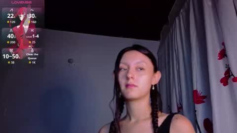 Snapshot of isis1012 chatting on February 20, 2026, 3:47 am isa online show from February 20, 2026, 3:47 am