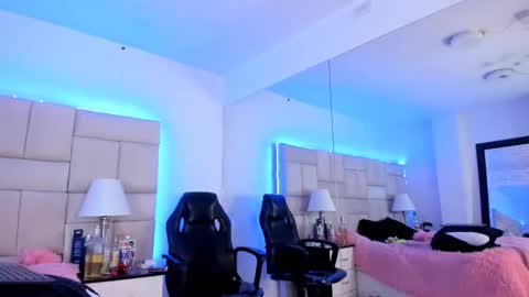 Pauli online show from March 12, 2025, 2:09 am