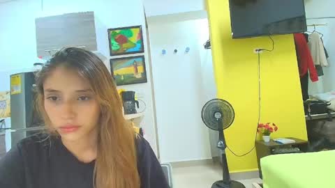 Snapshot of isis_pink chatting on May 14, 2026, 1:45 am Alaya online show from May 14, 2026, 1:45 am