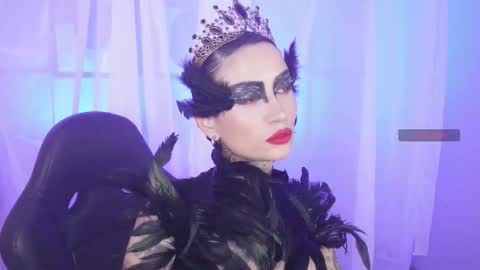 Isis Raichu online show from February 3, 2026, 9:09 pm