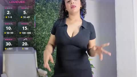 isla_hunter85 online show from June 12, 2026, 4:28 pm