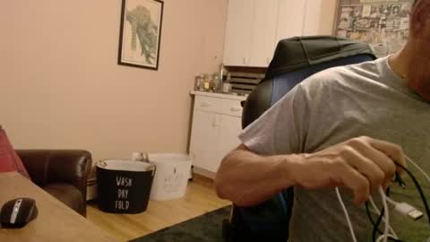 Jim online show from October 3, 2025, 9:50 am