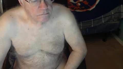 islesman22 online show from April 30, 2026, 9:26 am