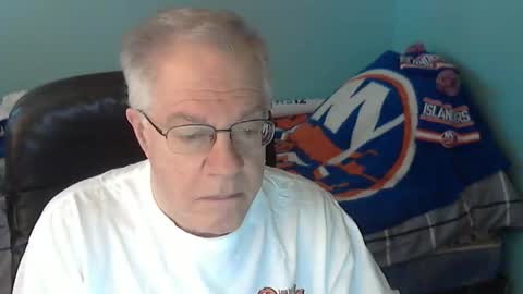 islesman22 online show from May 25, 2026, 10:54 am