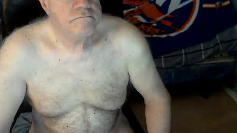 islesman22 online show from June 7, 2026, 9:35 am