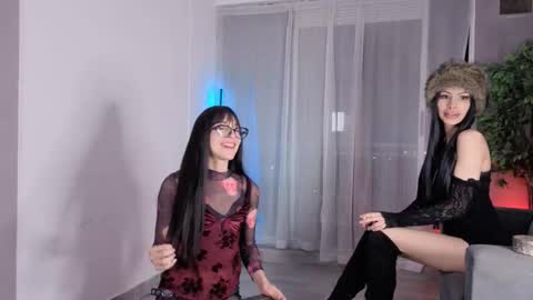 Snapshot of isnotforeveryone chatting on February 5, 2026, 1:54 am Julyane online show from February 5, 2026, 1:54 am