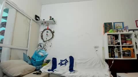 Snapshot of israelymilf chatting on October 5, 2025, 5:17 am Marta online show from October 5, 2025, 5:17 am