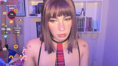 INSTAGRAM issabella18   TWITTER issa latin online show from October 2, 2025, 5:03 am