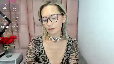 Snapshot of issa_milf__ chatting on June 10, 2026, 2:05 pm ISSA MILF online show from June 10, 2026, 2:05 pm