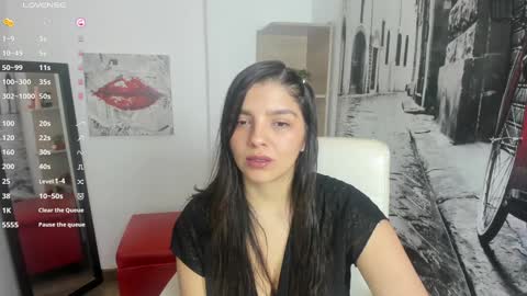 Issa  online show from December 2, 2024, 12:40 pm