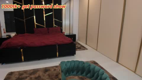 Issy online show from January 13, 2026, 6:08 am