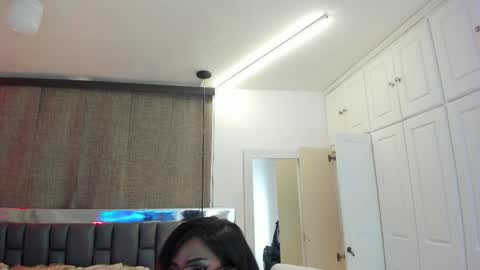 Iseey online show from February 10, 2025, 6:42 am