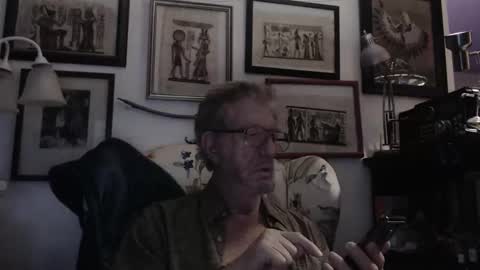 Snapshot of isubmissiveslut chatting on March 23, 2026, 5:00 am ImYourBitch online show from March 23, 2026, 5:00 am