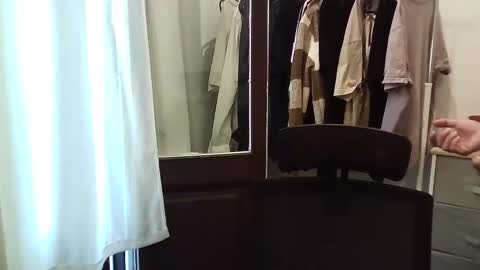 italianboybcn online show from November 10, 2025, 8:24 am