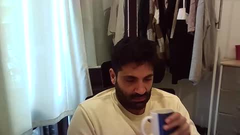 italianboybcn online show from November 15, 2025, 7:38 am