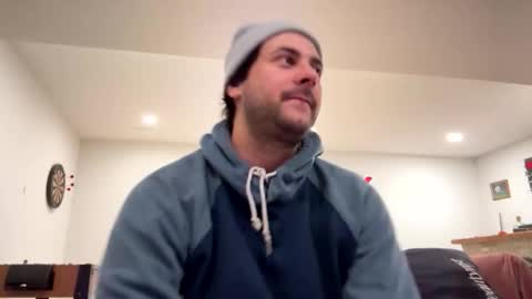 Snapshot of italianladd chatting on November 3, 2025, 2:35 am italianladd online show from November 3, 2025, 2:35 am