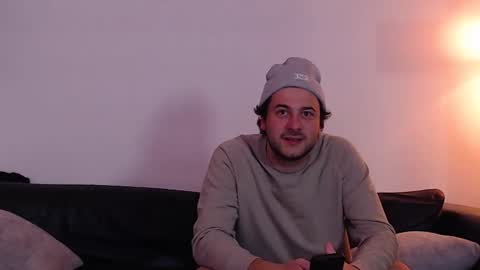 Snapshot of italianladd chatting on November 4, 2025, 1:38 am italianladd online show from November 4, 2025, 1:38 am