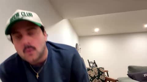 italianladd online show from November 18, 2025, 3:01 am