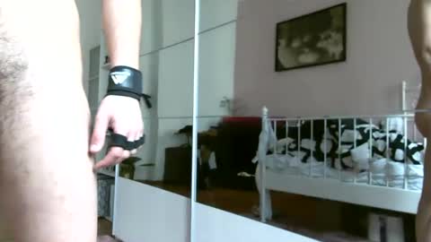 italianmonsterD online show from February 17, 2026, 10:34 am