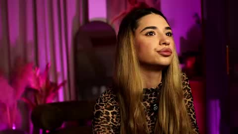 italy_baby online show from April 26, 2026, 8:28 pm