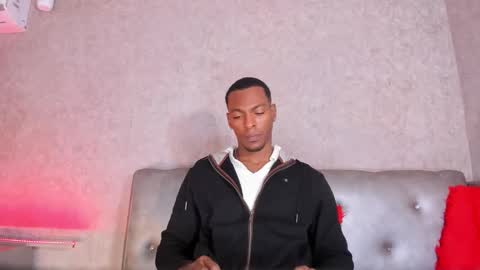 itanxfor online show from November 1, 2025, 12:18 pm