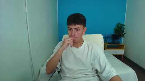 Snapshot of ithan__ chatting on September 12, 2025, 8:53 pm ithan__ online show from September 12, 2025, 8:53 pm