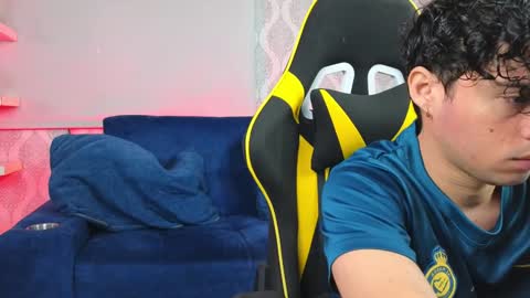 Ithan and Friends online show from January 9, 2025, 1:56 pm