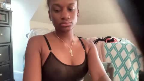 5ive AM online show from November 10, 2025, 1:54 pm