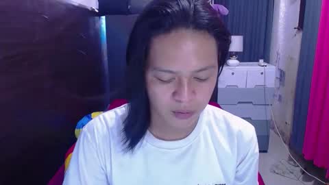 Snapshot of its_asiandave chatting on December 6, 2024, 12:45 am DAVE online show from December 6, 2024, 12:45 am