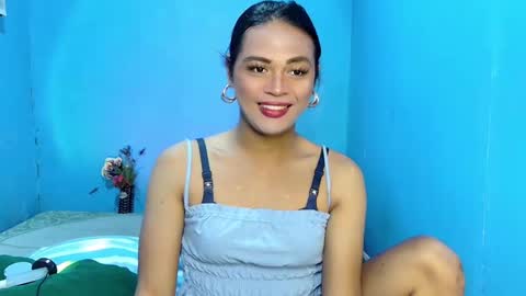 Snapshot of its_asiandave chatting on January 24, 2025, 12:20 pm DAVE online show from January 24, 2025, 12:20 pm