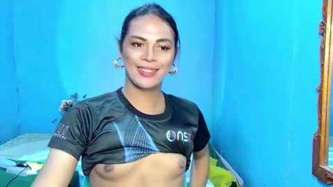 Snapshot of its_asiandave chatting on January 24, 2025, 3:24 pm DAVE online show from January 24, 2025, 3:24 pm