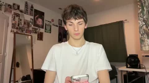 Rowan online show from September 30, 2025, 1:32 am