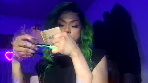 Snapshot of itsariessecrets chatting on February 27, 2025, 5:56 am itsariessecrets online show from February 27, 2025, 5:56 am