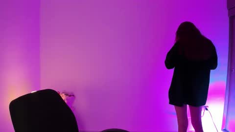 camill online show from October 22, 2025, 1:28 am