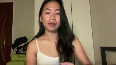 Candy online show from November 4, 2025, 7:57 pm