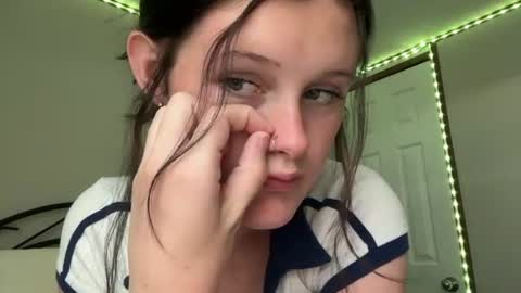 itsKaylaaa online show from June 20, 2026, 12:25 am