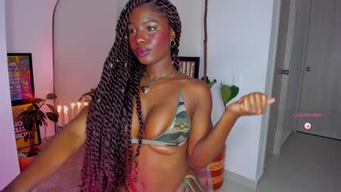 lau online show from February 2, 2025, 10:57 am