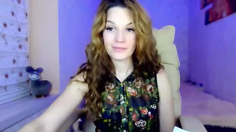 itslunaday online show from November 28, 2025, 8:44 pm