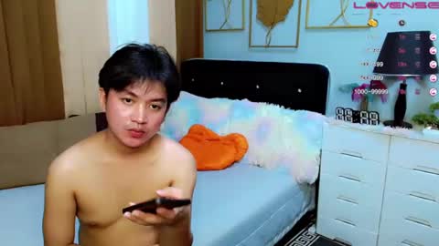 Snapshot of itsme_berniexx chatting on January 26, 2025, 10:45 am ask me online show from January 26, 2025, 10:45 am
