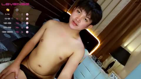 Snapshot of itsme_berniexx chatting on February 22, 2025, 10:29 am ask me online show from February 22, 2025, 10:29 am