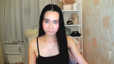 Snapshot of itsme_kat chatting on July 24, 2026, 3:43 pm itsme_kat online show from July 24, 2026, 3:43 pm