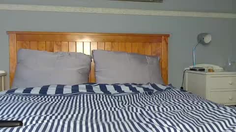 Jade online show from October 24, 2025, 12:12 pm