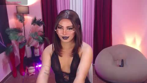 Siana online show from October 4, 2025, 5:22 pm