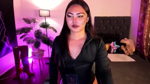 Siana online show from April 25, 2026, 5:43 pm