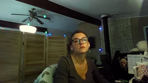 ItsMeSophie X online show from September 29, 2025, 4:34 pm