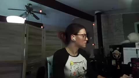 ItsMeSophie X online show from October 14, 2025, 4:19 pm