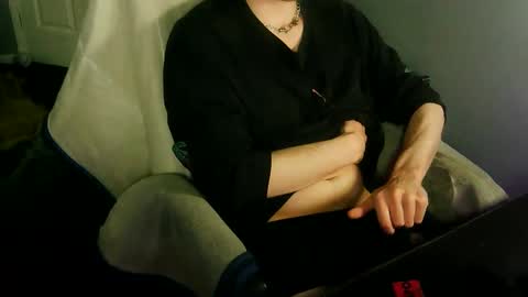 Snapshot of itsnotliam834 chatting on September 17, 2025, 1:18 am itsnotliam834 online show from September 17, 2025, 1:18 am