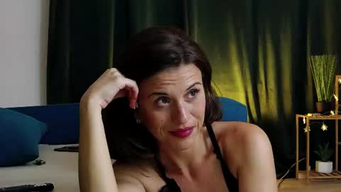 ScarlettNoirr online show from August 6, 2026, 9:06 pm